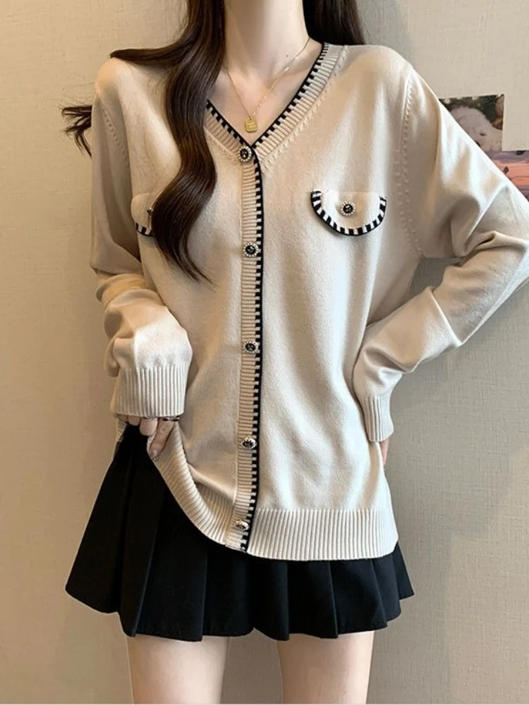 Oversized Casual Loose Cardigan V Neck Long Sleeve Contrast Color Single Breasted Sweaters Fashion All Match 2025 Women Clothing
Oversized Casual Loose Cardigan V Neck Long Sleeve Contrast Color Single Breasted Sweaters Fashion All Match 2025 Women Clothing