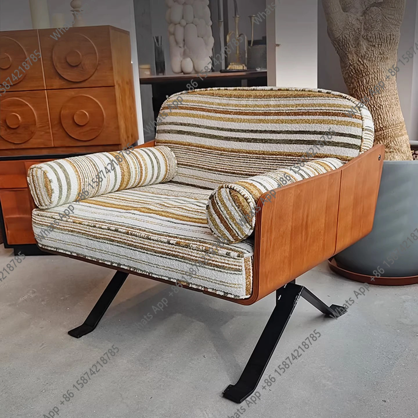 Striped fabric sofa single leisure modern simple living room furniture Italian minimalist high-end Ellen chair
Striped fabric sofa single leisure modern simple living room furniture Italian minimalist high-end Ellen chair