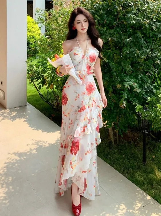 Summer New Floral Halter Neck Strapless Dress Women's Waist Cinching Slimming Vacation Style Chiffon Asymmetrical Long Skirt
Summer New Floral Halter Neck Strapless Dress Women's Waist Cinching Slimming Vacation Style Chiffon Asymmetrical Long Skirt