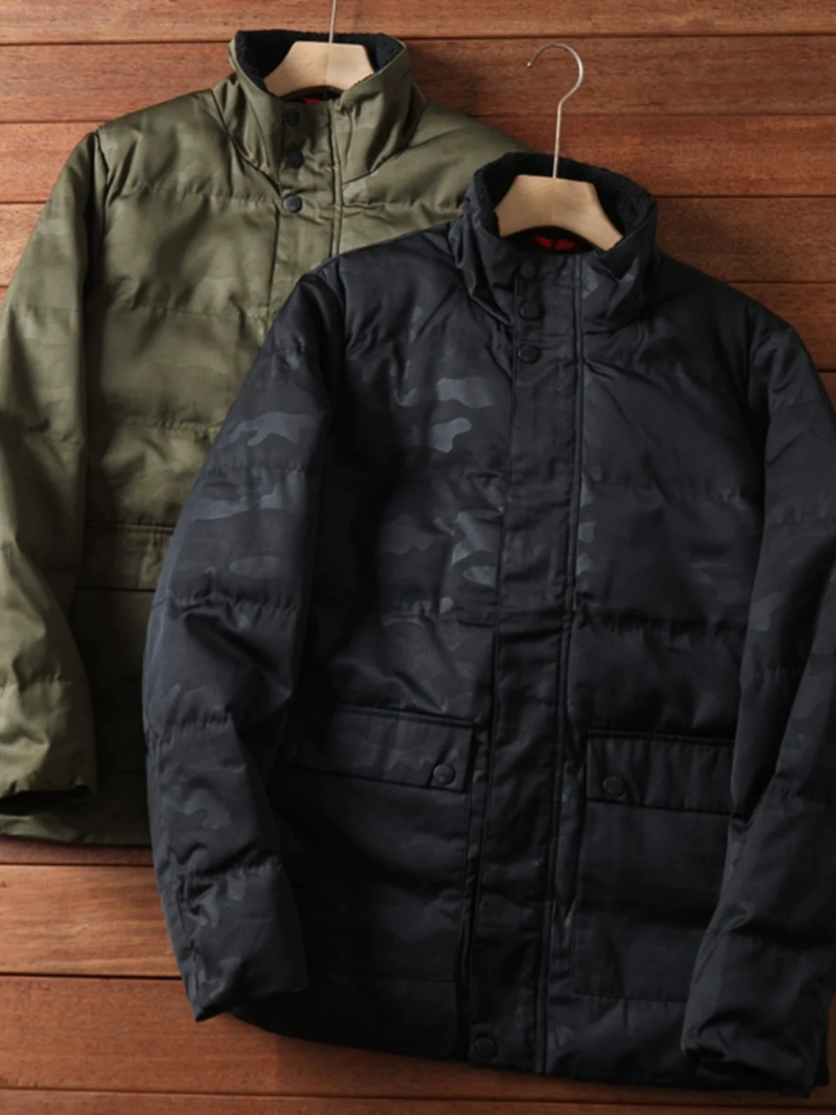 Waterproof Windproof Winter Men's Retro Camouflage Workwear Warm Stand Collar Cotton Jaet Thiened Stand Fit Regular Le...
Waterproof Windproof Winter Men's Retro Camouflage Workwear Warm Stand Collar Cotton Jaet Thiened Stand Fit Regular Le...