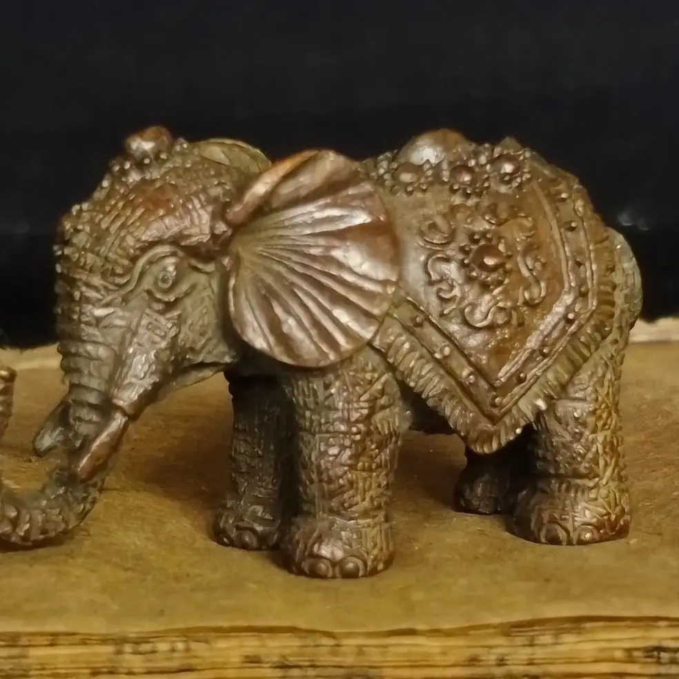 Bronze ware Ruyi Elephant Blessing Elephant Thread Fragrant Fragrance Insertion Study Room Tea Ceremony Desktop
Bronze ware Ruyi Elephant Blessing Elephant Thread Fragrant Fragrance Insertion Study Room Tea Ceremony Desktop