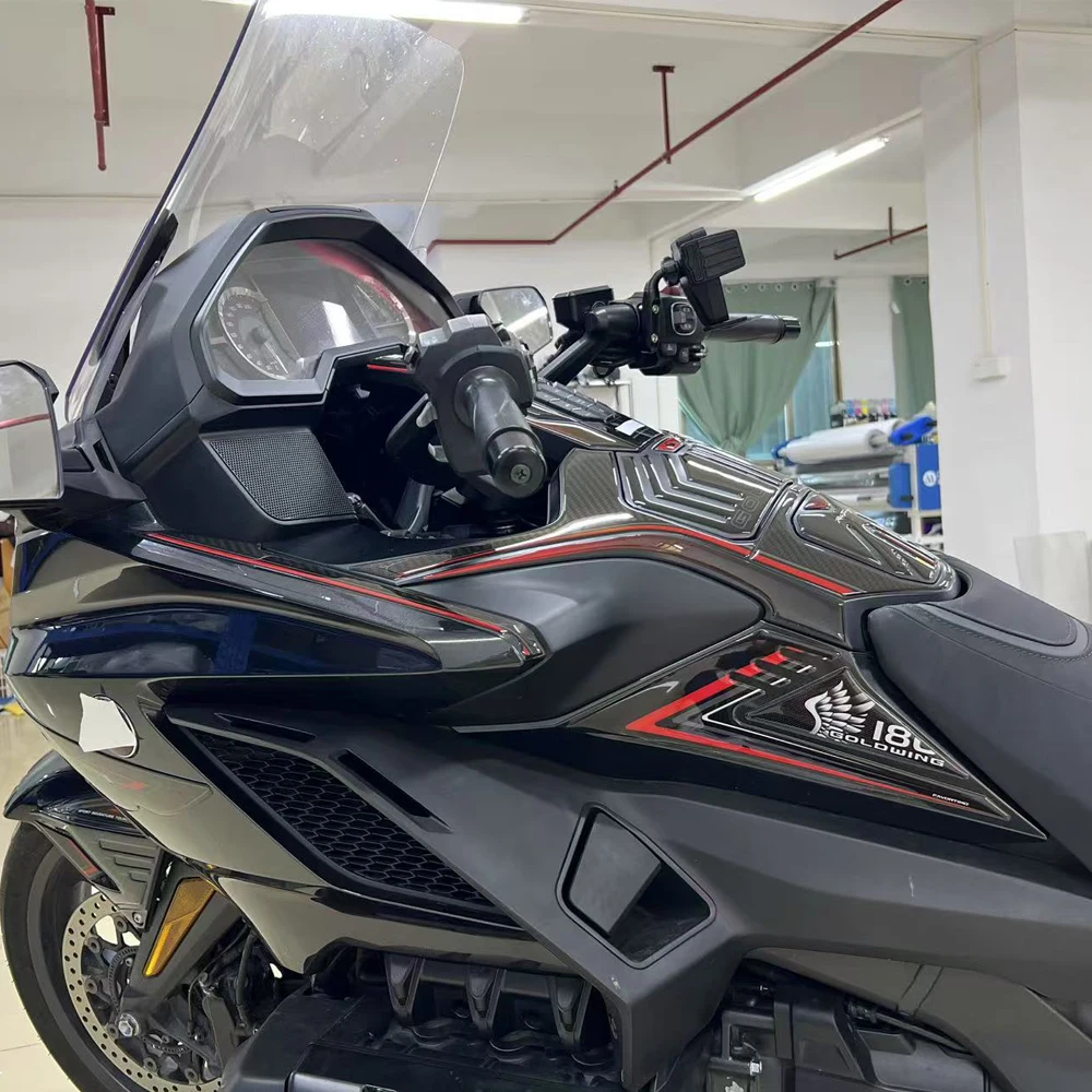 Для Honda Goldwing GL1800 LG 1800 F6B Tour обтекатель крыла бак Pad защита газа и мазута 3D наклейки наклейки 2022-2025 
Для Honda Goldwing GL1800 LG 1800 F6B Tour обтекатель крыла бак Pad защита газа и мазута 3D наклейки наклейки 2022-2025