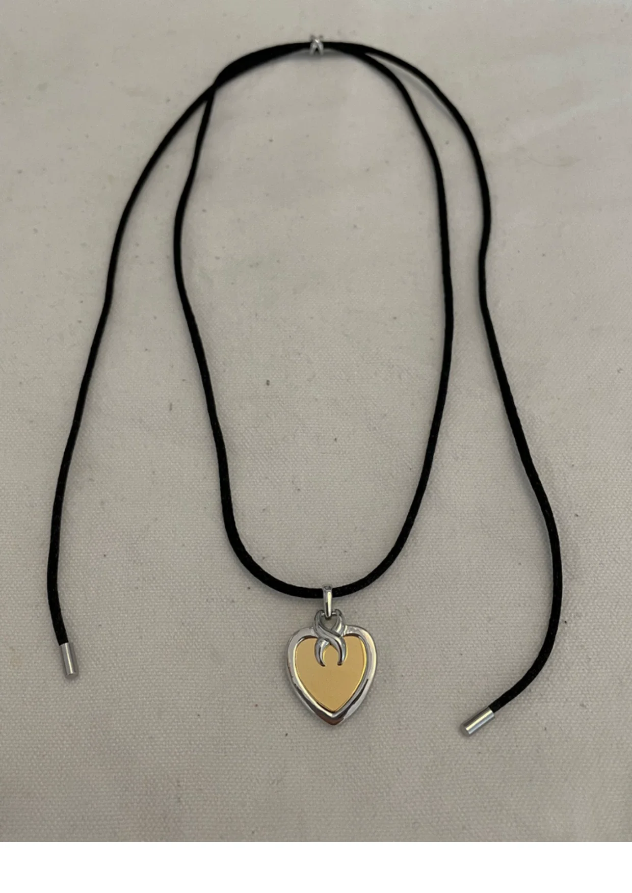 Brass 2 Tone Rope Chain Heart Pendant Necklace Women Jewelry Punk Designer Runway Rare Gown Boho Japan Korean
Brass 2 Tone Rope Chain Heart Pendant Necklace Women Jewelry Punk Designer Runway Rare Gown Boho Japan Korean