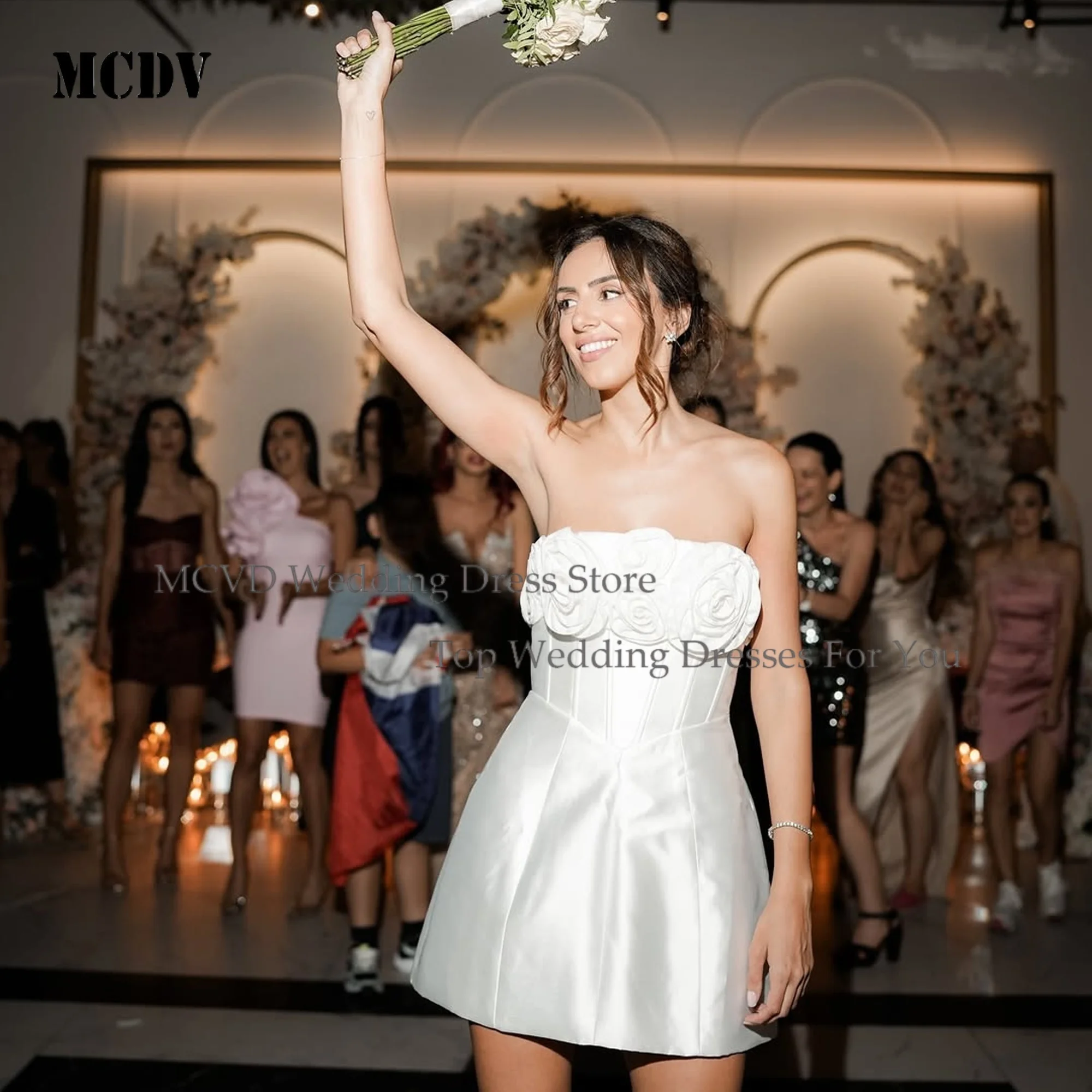 Mini Flowers Wedding Dresses Satin A-Line Strapless Engagement Party Dresses Ivory Vestido Corto Blanco De Novia Customized
Mini Flowers Wedding Dresses Satin A-Line Strapless Engagement Party Dresses Ivory Vestido Corto Blanco De Novia Customized