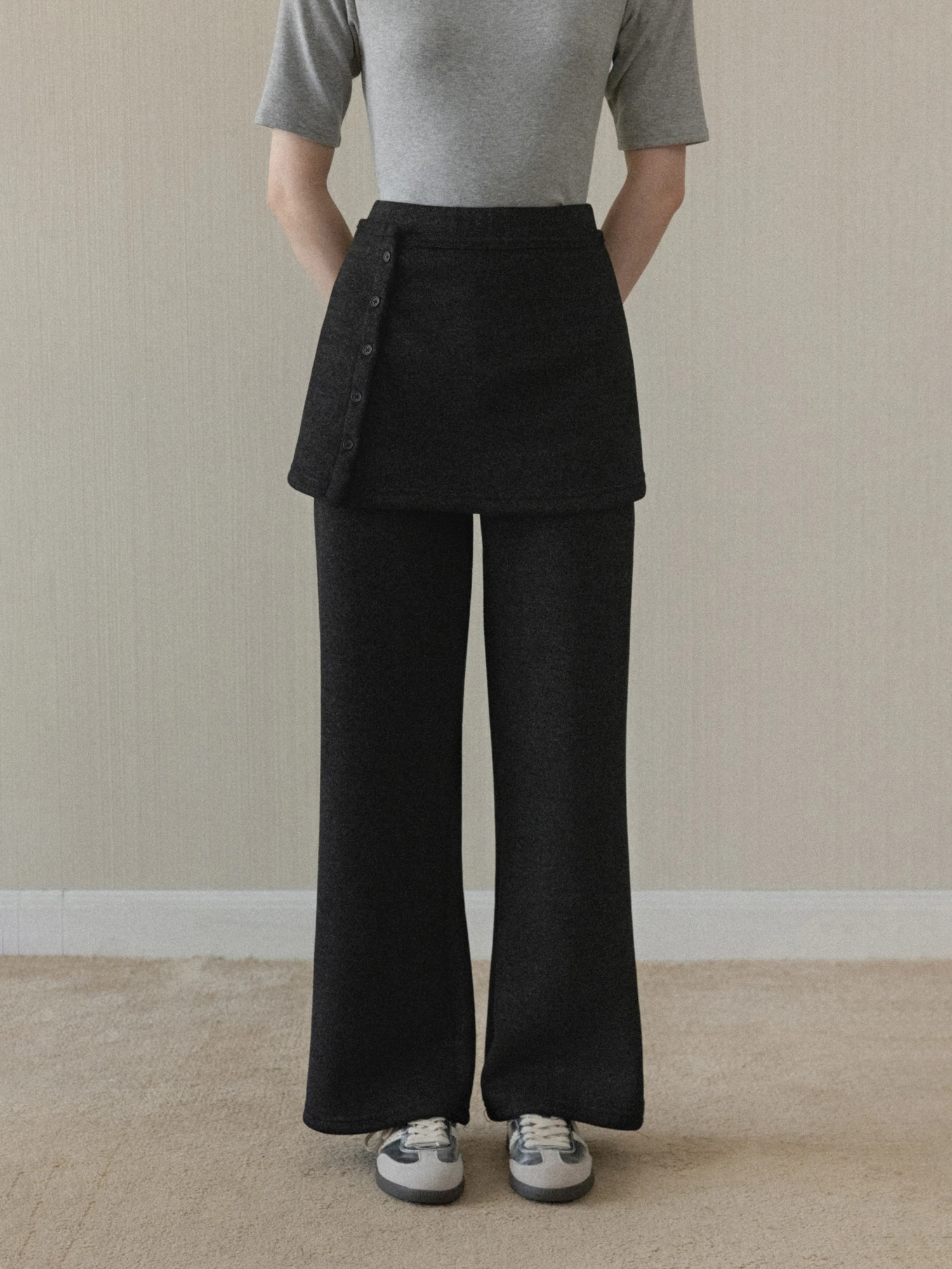 Женские зимние новые повседневные брюки с высокой талией, свободные, прямого кроя, широкие штанины, удобные, дышащие
Женские зимние новые повседневные брюки с высокой талией, свободные, прямого кроя, широкие штанины, удобные, дышащие