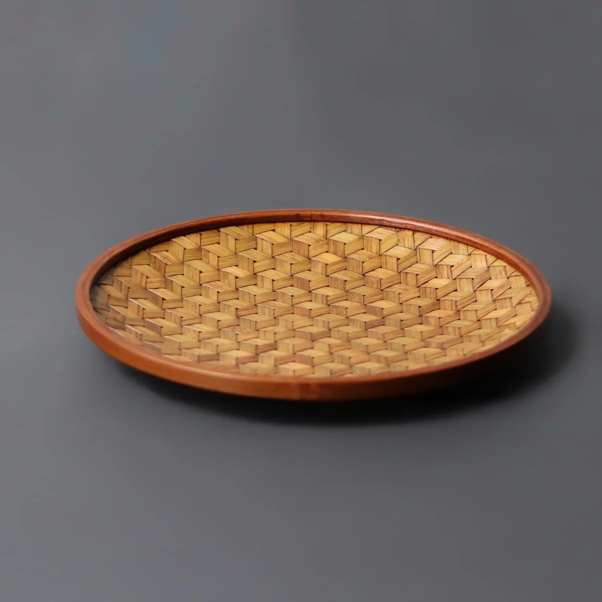 HeMu Bamboo Woven Fruit Basket Bread Dessert Dessert Tray Household Snack Storage Tray Kitchen Vegetable Washing Basket
HeMu Bamboo Woven Fruit Basket Bread Dessert Dessert Tray Household Snack Storage Tray Kitchen Vegetable Washing Basket