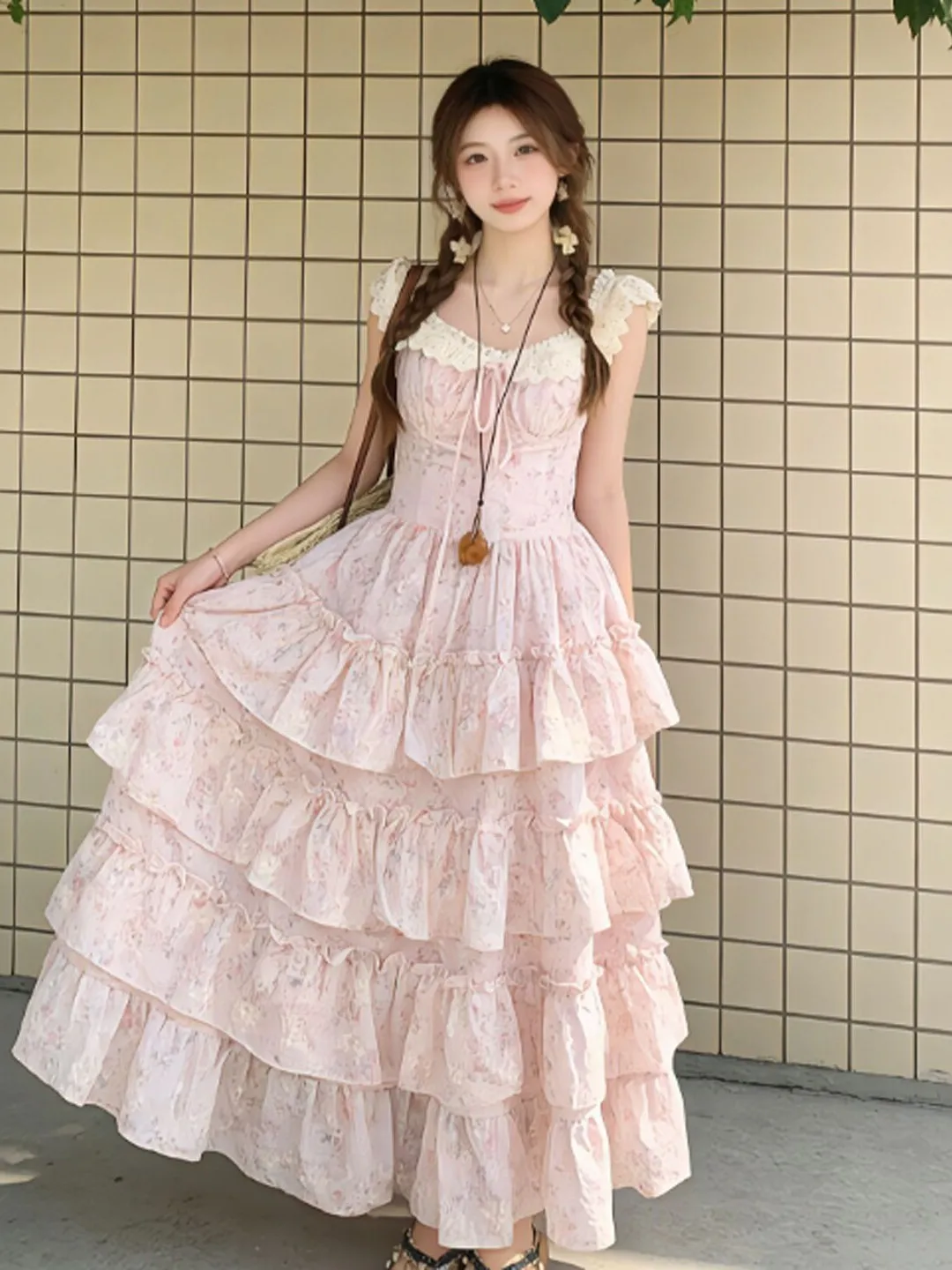 Gentle Wind Beautiful Floral Halter Dress Waist Cinched Fairy Tale Summer Midi Skirt Soft Polyester Fiber High Waist Gown
Gentle Wind Beautiful Floral Halter Dress Waist Cinched Fairy Tale Summer Midi Skirt Soft Polyester Fiber High Waist Gown
