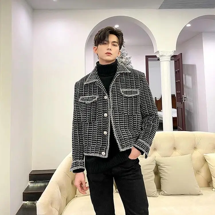 Autumn and winter light mature style small fragrance short jacket for men's Korean style light luxury versatile lapel jacket
Autumn and winter light mature style small fragrance short jacket for men's Korean style light luxury versatile lapel jacket