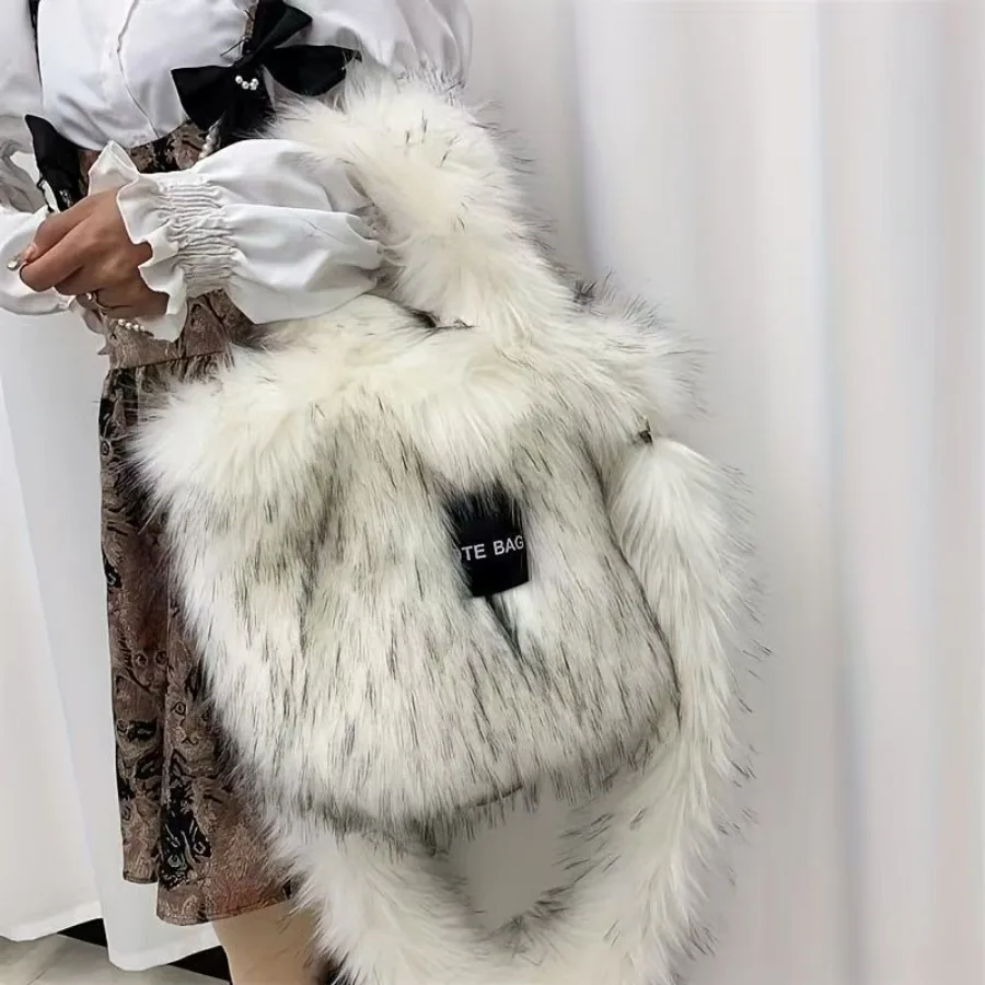 【New style】Simulation fur fur bag simulation fur fur bag thickening texture shoulder bag new winter backpack portable and light
【New style】Simulation fur fur bag simulation fur fur bag thickening texture shoulder bag new winter backpack portable and light