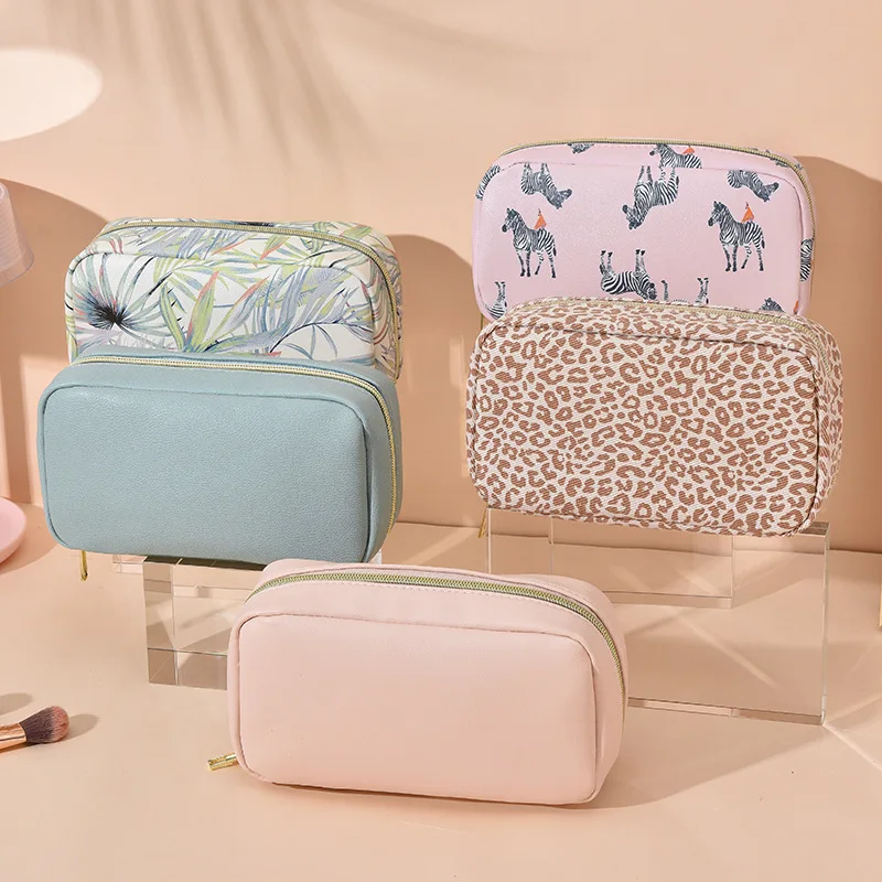 Women Large Capacity Makeup Bag Leopard Zipper Waterproof PU Leather Cosmetic Bag Female Travel Make Up Organizer Beauty Case
Women Large Capacity Makeup Bag Leopard Zipper Waterproof PU Leather Cosmetic Bag Female Travel Make Up Organizer Beauty Case