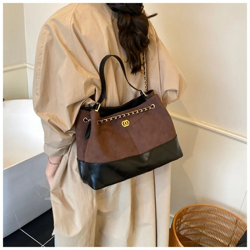 Popular Ladies Leather Shoulder Bag Handbag Crossbody Messenger Tote Elegant Classic Fashion
Popular Ladies Leather Shoulder Bag Handbag Crossbody Messenger Tote Elegant Classic Fashion