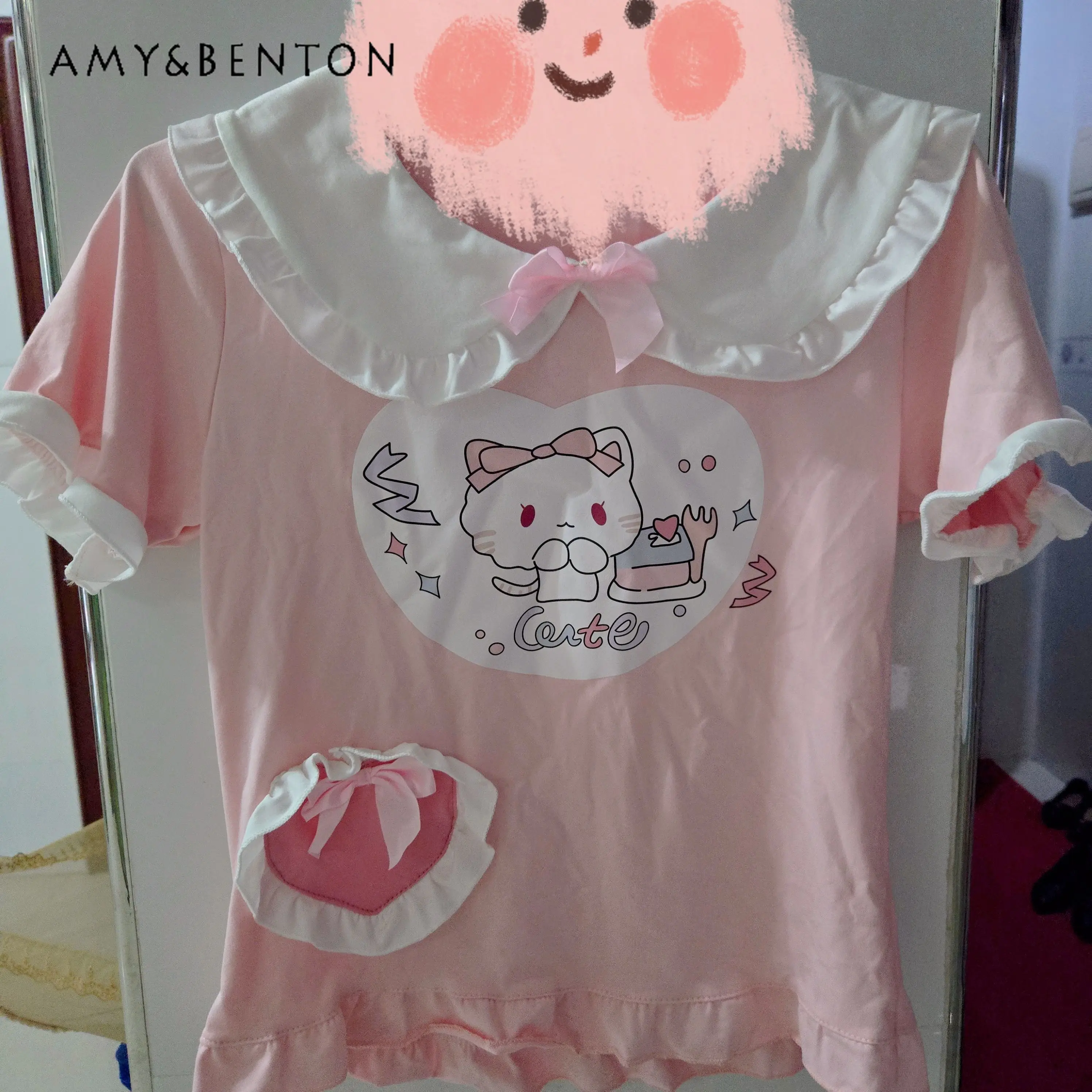 Summer Doll Collar Pink Daughter Clothing Japanese Sweet Cute Soft Girl Short Sleeve Fungus Edge Bow T-Shirt Top
Summer Doll Collar Pink Daughter Clothing Japanese Sweet Cute Soft Girl Short Sleeve Fungus Edge Bow T-Shirt Top