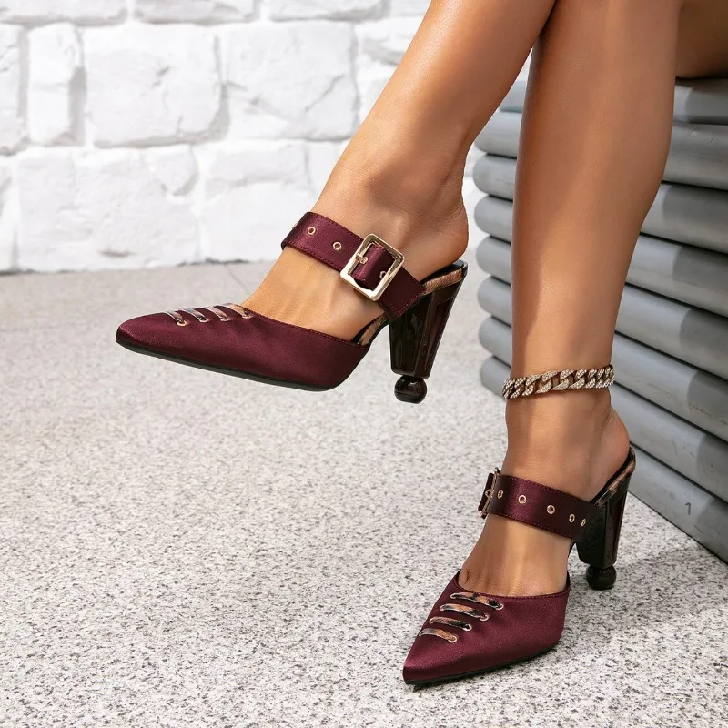 French Chic Pointed Toe Mary Jane Shoes Retro Medium Heel Single Shoes Women's Spring Autumn Skirt Matching Leather Shoes
French Chic Pointed Toe Mary Jane Shoes Retro Medium Heel Single Shoes Women's Spring Autumn Skirt Matching Leather Shoes