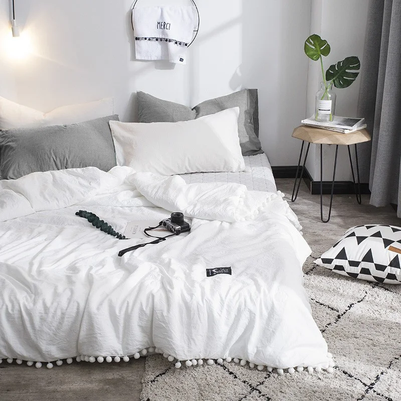 1Pc Japan Style Summer Quilt Bedspread Soft Bed Cover Air-conditioning Summer Comforter Blanket Thin Duvet Home Bedding Solid
1Pc Japan Style Summer Quilt Bedspread Soft Bed Cover Air-conditioning Summer Comforter Blanket Thin Duvet Home Bedding Solid