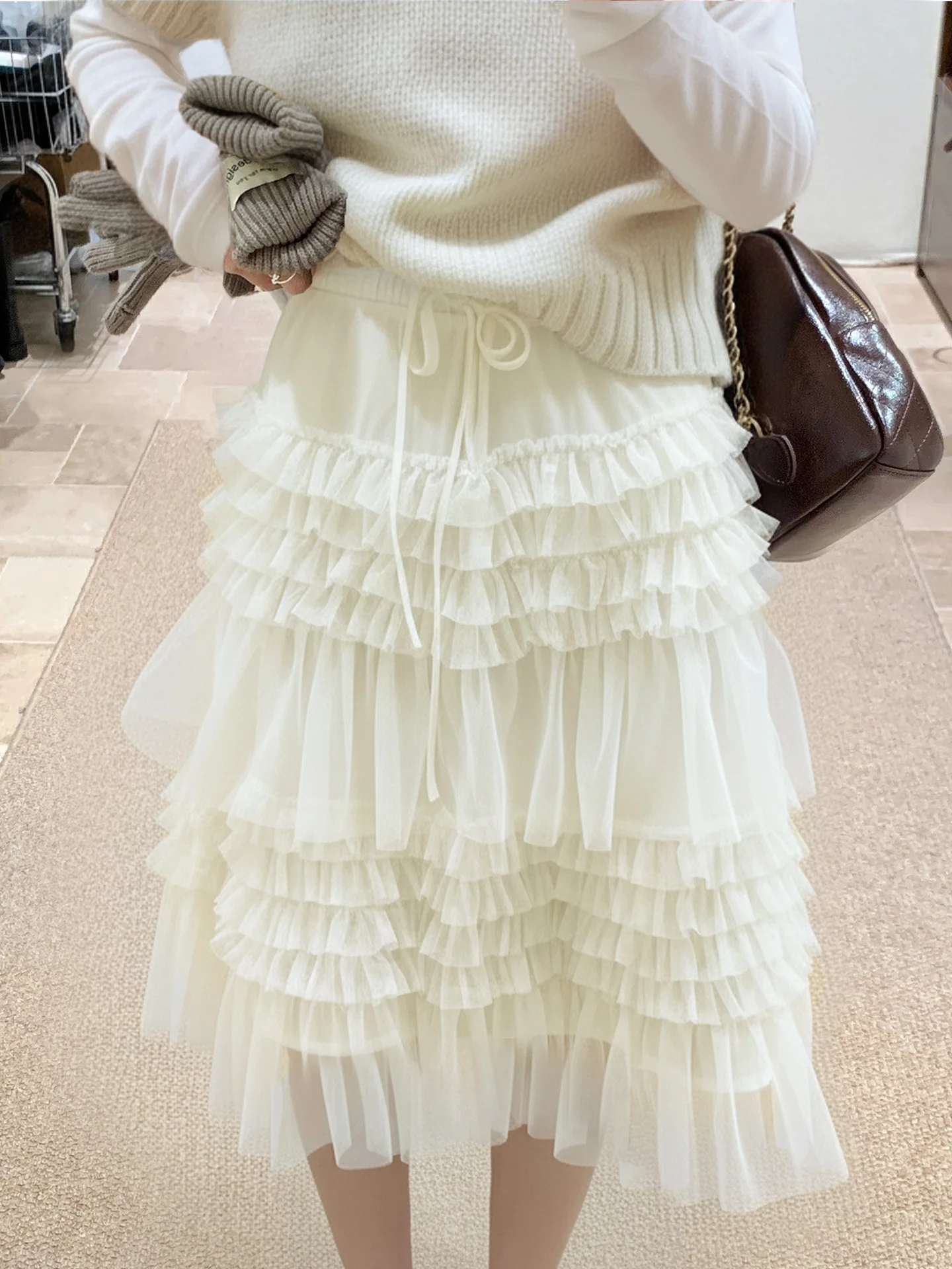 Юбка BRIVIN из белого кружева, женская, новая коллекция Зима 2025, с поясом, многослойная, в стиле «фейский торт», повседневная, с завышенной талией...
Юбка BRIVIN из белого кружева, женская, новая коллекция Зима 2025, с поясом, многослойная, в стиле «фейский торт», повседневная, с завышенной талией...