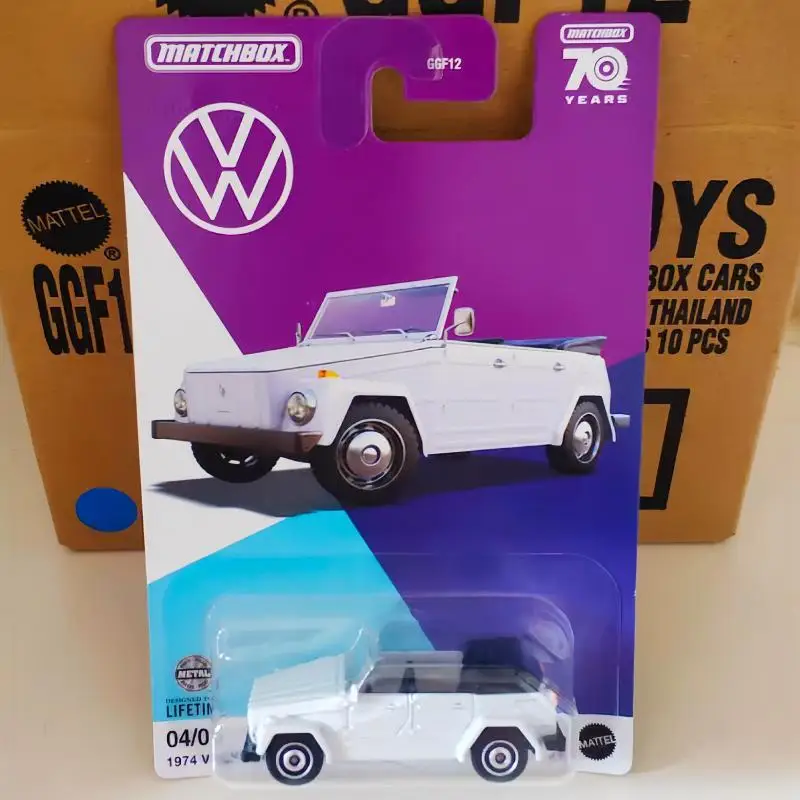 Оригинальный автомобиль Mattel Matchbox 1/64, литой под давлением, 70 лет 1974 года, Volkswagen, тип 181, Ggf12, модель автомобиля, коллекционные игрушки, подарки на день рождения для мальчиков
Оригинальный автомобиль Mattel Matchbox 1/64, литой под давлением, 70 лет 1974 года, Volkswagen, тип 181, Ggf12, модель автомобиля, коллекционные игрушки, подарки на день рождения для мальчиков