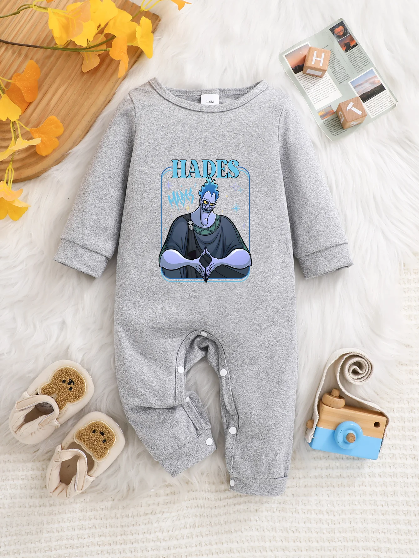 【Officially Licensed】 Disney "Hades" Baby Long-Sleeve Romper: Cool Graphic Hades Print, Soft Comfortable Fabric
【Officially Licensed】 Disney "Hades" Baby Long-Sleeve Romper: Cool Graphic Hades Print, Soft Comfortable Fabric