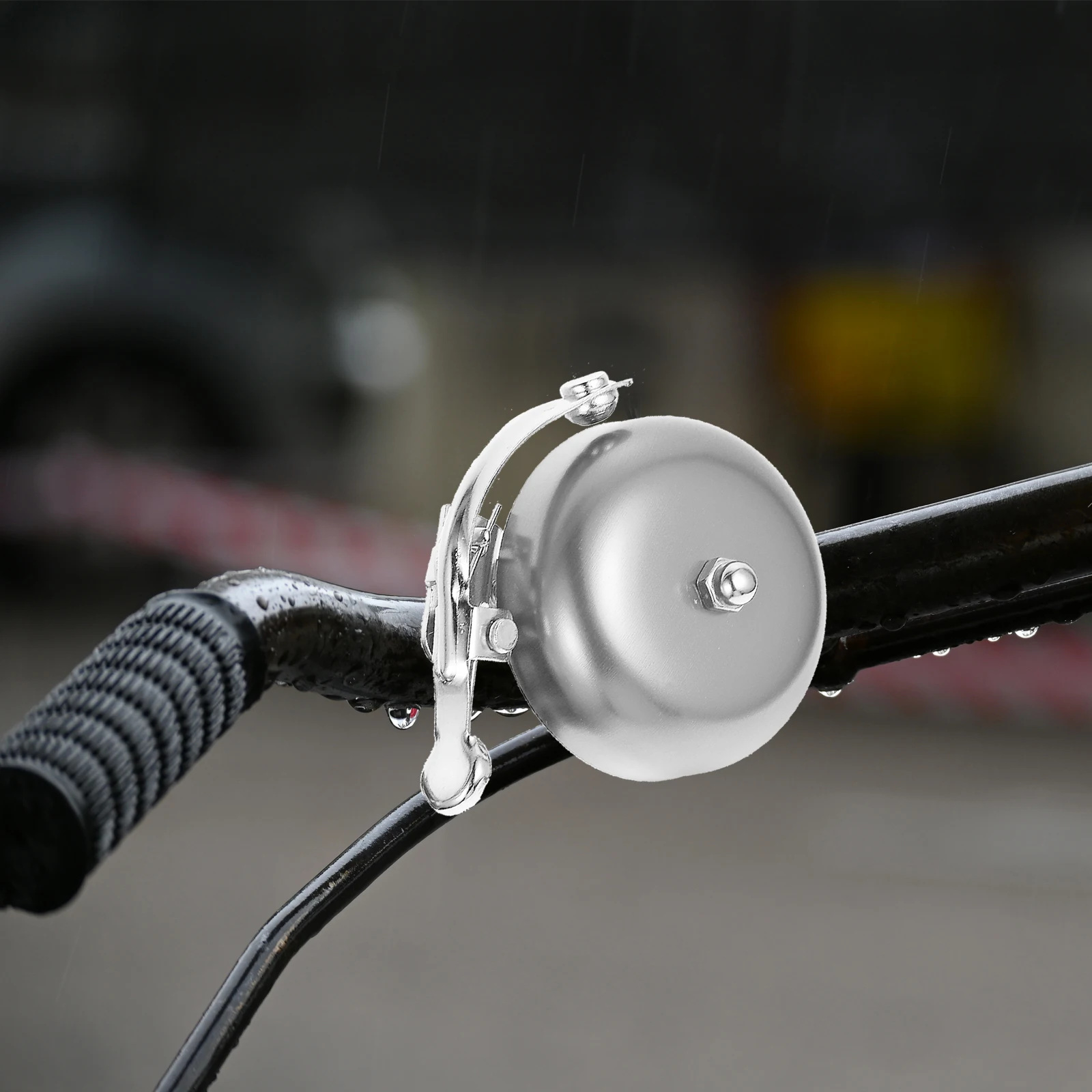 2pcs Bike Bell Accessories Aluminum Alloy Retro Design Durable Ringing Bell for Mountain Road Folding Bikes Tool-Free
2pcs Bike Bell Accessories Aluminum Alloy Retro Design Durable Ringing Bell for Mountain Road Folding Bikes Tool-Free