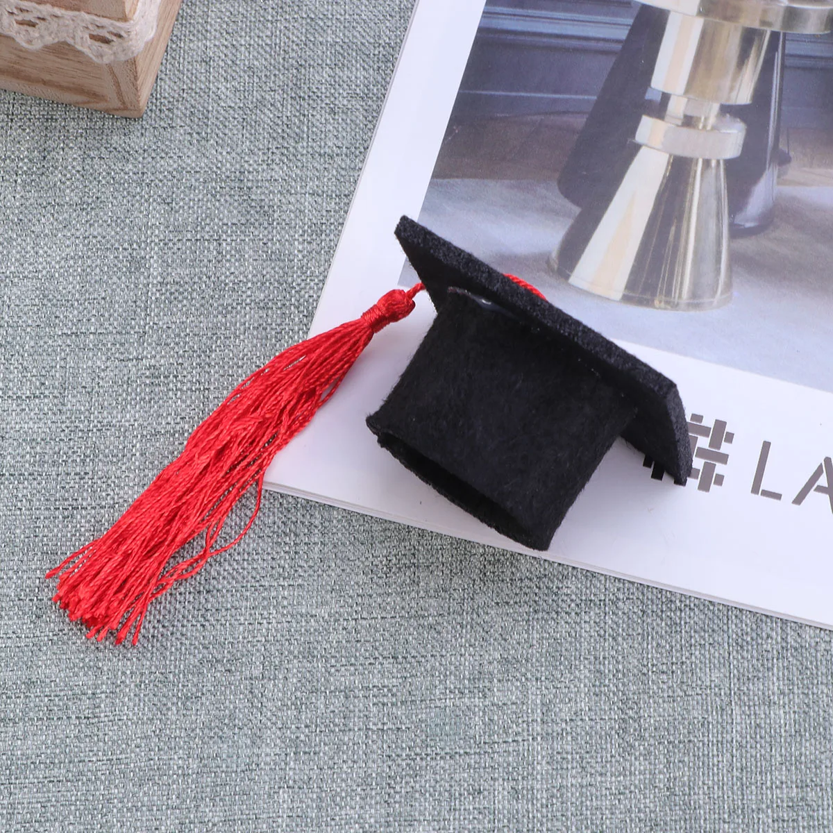 Tassel Cap Bachelor's Hat Decorations Mini Doctorial Bottle Personalized Beanie Red Doctoral with Tassels
Tassel Cap Bachelor's Hat Decorations Mini Doctorial Bottle Personalized Beanie Red Doctoral with Tassels