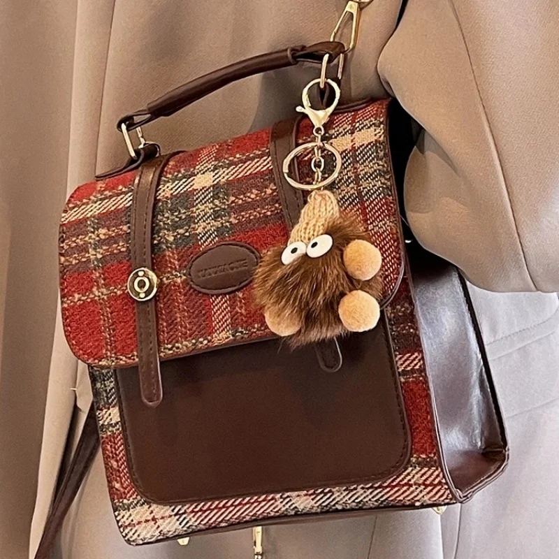British Ladies Casual Shoulder Bag New Handbag Hundred Girls Travelling Backpack Fashion Plaid Shoulder Women's Bag PU Material
British Ladies Casual Shoulder Bag New Handbag Hundred Girls Travelling Backpack Fashion Plaid Shoulder Women's Bag PU Material