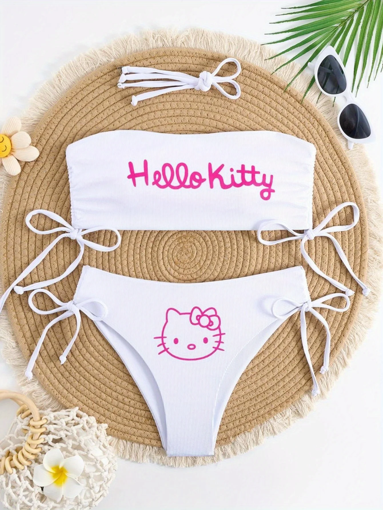 2pcs/set Hello Kitty Print Bandeau Bikini Set Women White Ribbed Halter Tie Side Swimsuit Summer Beach Bathing Suit
2pcs/set Hello Kitty Print Bandeau Bikini Set Women White Ribbed Halter Tie Side Swimsuit Summer Beach Bathing Suit
