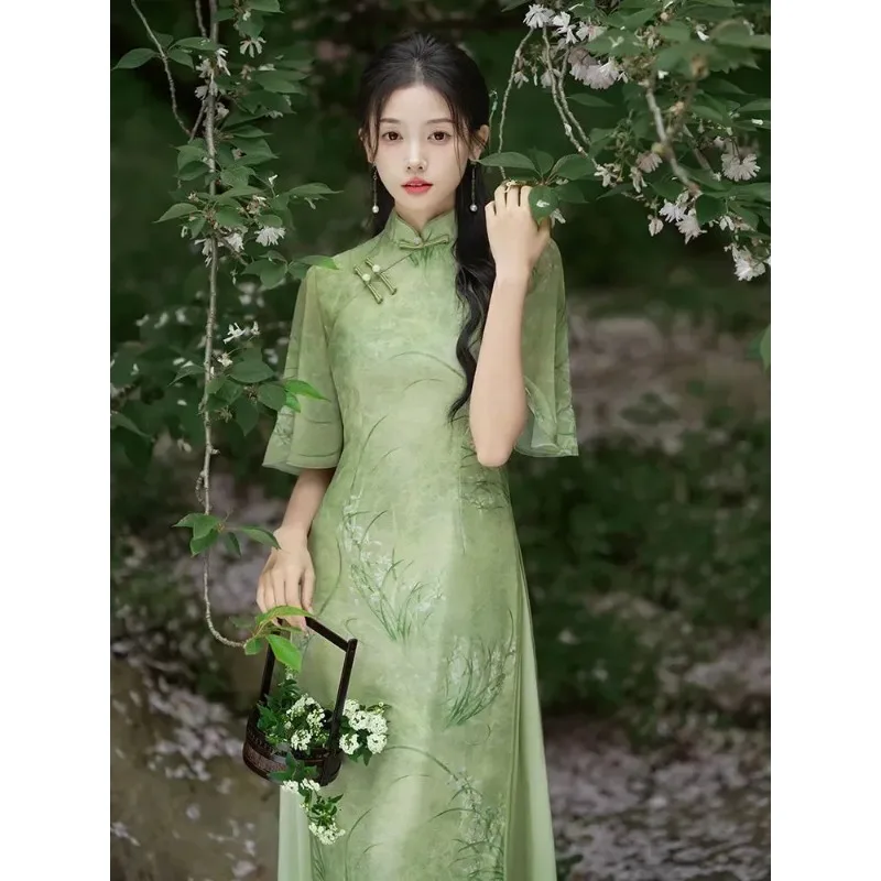 remium Modern Improved Qipao Soft Chiffon Retro Elegant Women Garment
remium Modern Improved Qipao Soft Chiffon Retro Elegant Women Garment