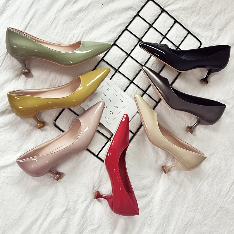 Ladies Summer Footwear Wedding Bride Shoe Shoes for Women 2024 Stilito with Medium Heels Pointed Toe Office Silver Discount A 39
Ladies Summer Footwear Wedding Bride Shoe Shoes for Women 2024 Stilito with Medium Heels Pointed Toe Office Silver Discount A 39