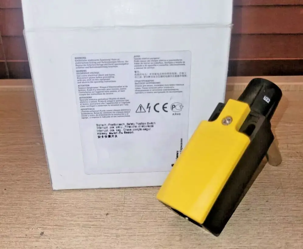 Совершенно новый 3SE5212-0LU21 3SE5212-0LU22 3SE5112-0LU21 3SE5112-0LU22 Гарантия один год
Совершенно новый 3SE5212-0LU21 3SE5212-0LU22 3SE5112-0LU21 3SE5112-0LU22 Гарантия один год