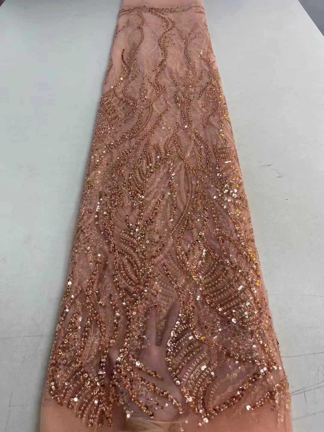 New three-dimensional laser sequins embroidered lace mesh, European and American wedding dress evening dress cheongsam
New three-dimensional laser sequins embroidered lace mesh, European and American wedding dress evening dress cheongsam