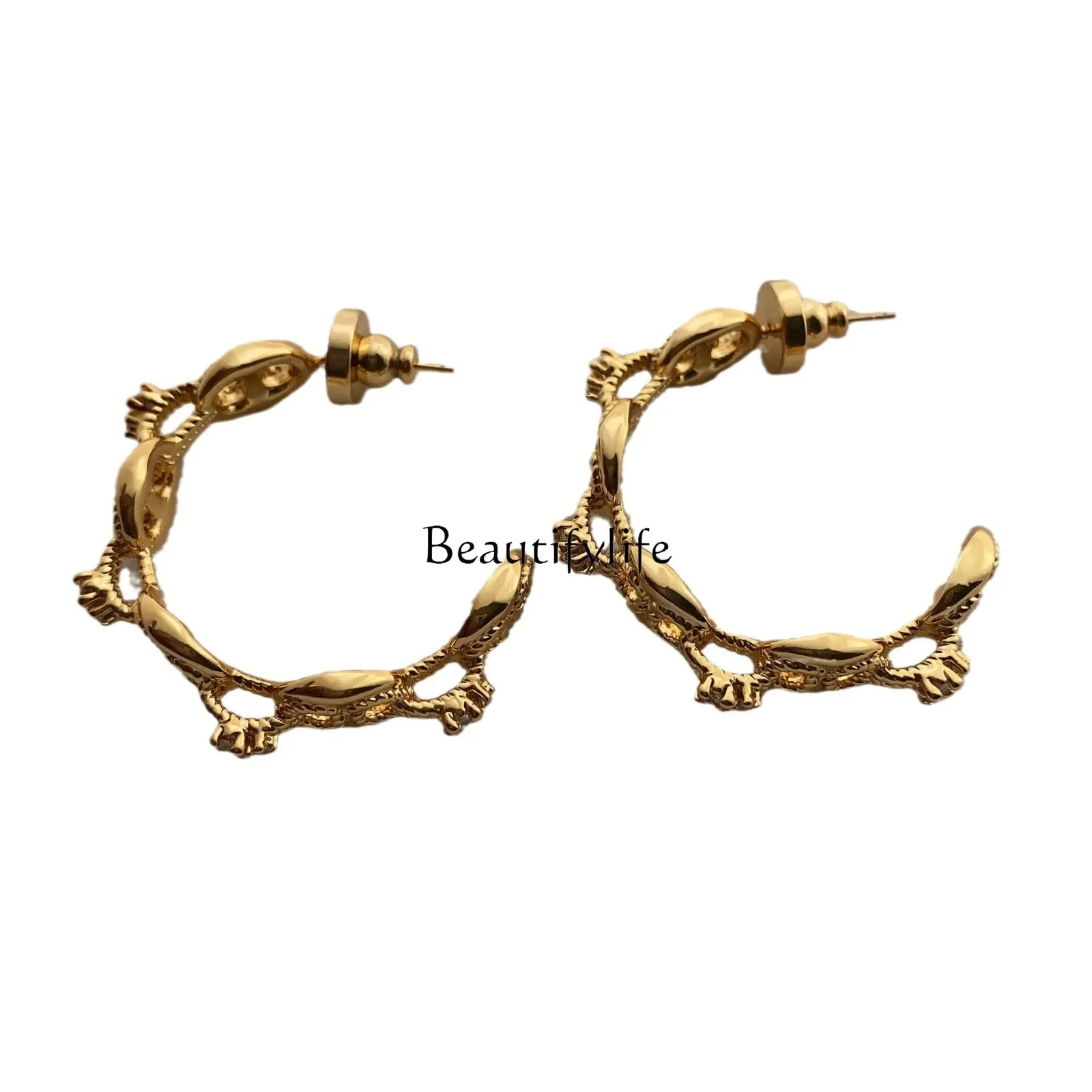 French retro gold earrings with white zircon rings and ear hangings, temperament and personality
French retro gold earrings with white zircon rings and ear hangings, temperament and personality