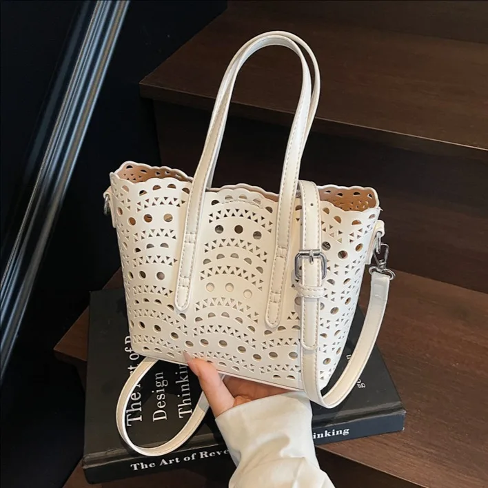 Hollow Out Tote Bag 2025 Summer New Designer Luxury Bag for Women Large Capacity Trendy Shoulder Crossbody Bag Fashionable Woman
Hollow Out Tote Bag 2025 Summer New Designer Luxury Bag for Women Large Capacity Trendy Shoulder Crossbody Bag Fashionable Woman