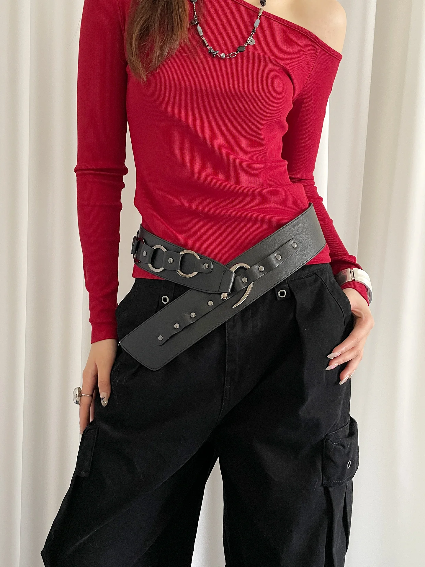 Дизайнерский американский стиль, сексуальный широкий пояс для девочек для женщин, нерегулярный пояс для юбок, джинсов и ремней, украшение
Дизайнерский американский стиль, сексуальный широкий пояс для девочек для женщин, нерегулярный пояс для юбок, джинсов и ремней, украшение