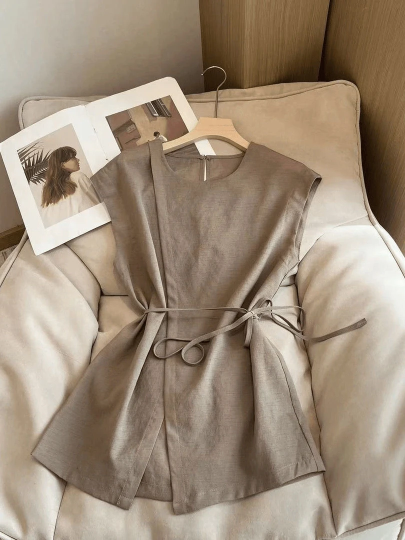 Hong Kong Sle Women's Svel irt Slimming Belt Design Summer New Faion Split Upper Body Commute Sle round Ne Pu...
Hong Kong Sle Women's Svel irt Slimming Belt Design Summer New Faion Split Upper Body Commute Sle round Ne Pu...