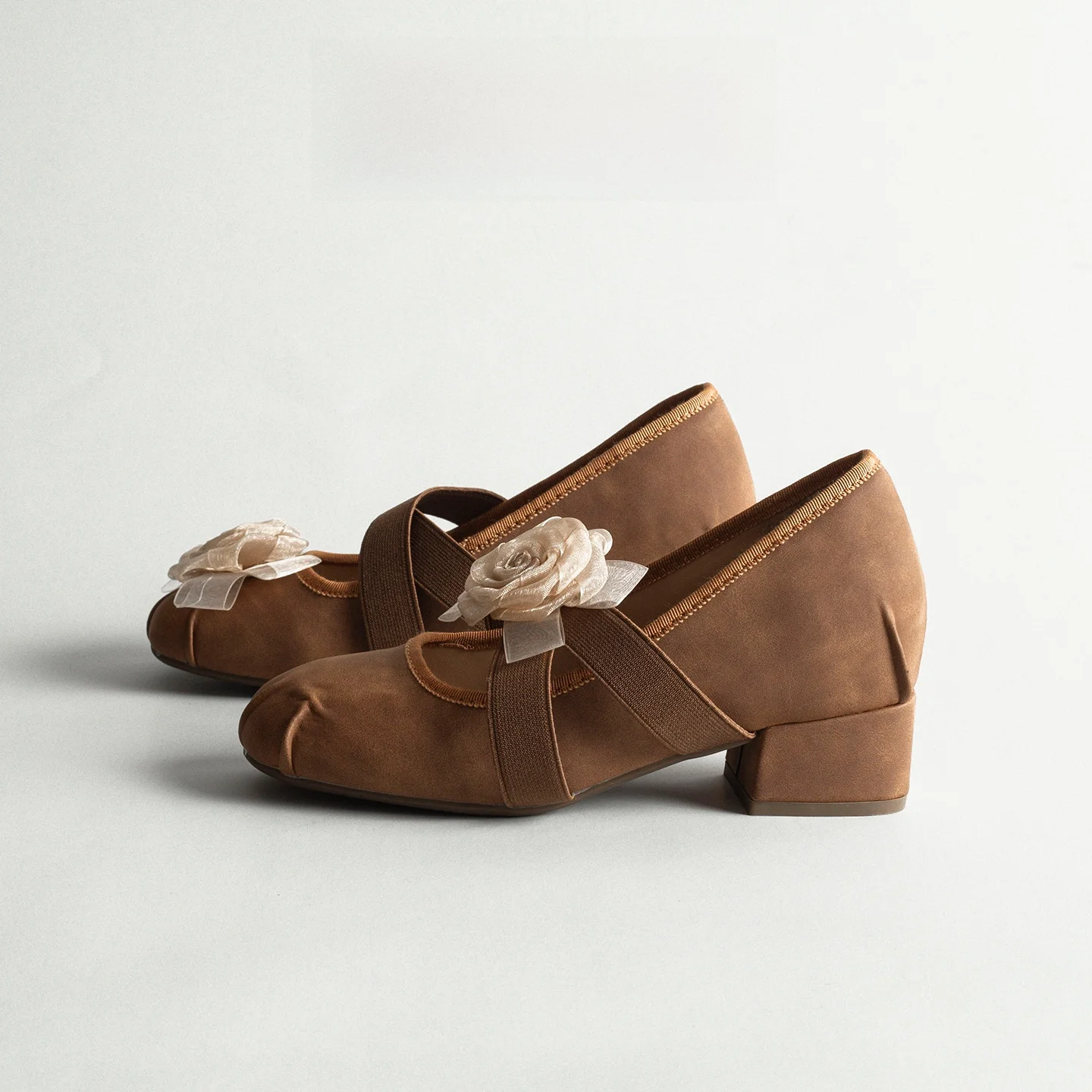 Elevated 7CM Genuine Leather Retro Camellia Mary Jane Ballet Flat Women's Spring Versatile Thick Heel Semi-Up Ballet High Heels
Elevated 7CM Genuine Leather Retro Camellia Mary Jane Ballet Flat Women's Spring Versatile Thick Heel Semi-Up Ballet High Heels