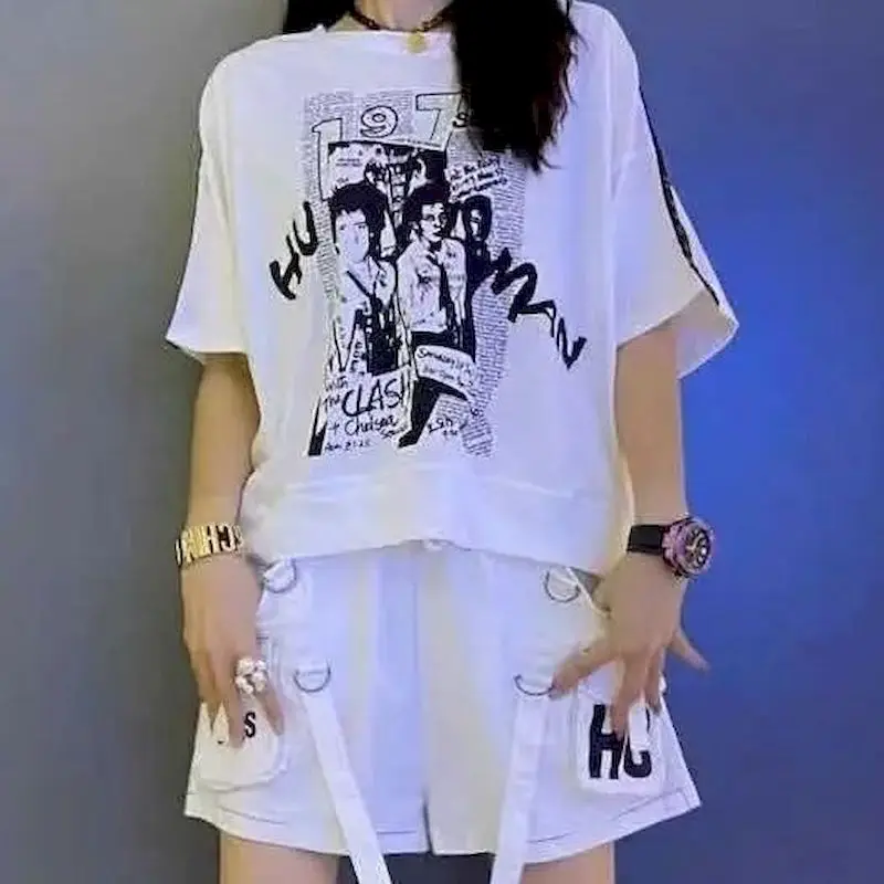 Short Sleeve T-shirts for Women Fashion Casual Loose Fit Slimming Tshirt Summer Trend Thin Tops Printed Design Cotton T Shirt
Short Sleeve T-shirts for Women Fashion Casual Loose Fit Slimming Tshirt Summer Trend Thin Tops Printed Design Cotton T Shirt