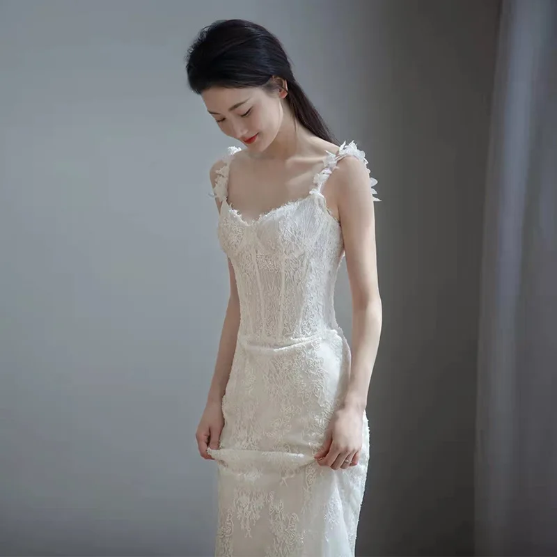 Strap Light Wedding Dress French Bridal Lace Outdoors Dress Stylish And Skinny Banquet Ball Waist Tail Skirt Dress Customized
Strap Light Wedding Dress French Bridal Lace Outdoors Dress Stylish And Skinny Banquet Ball Waist Tail Skirt Dress Customized