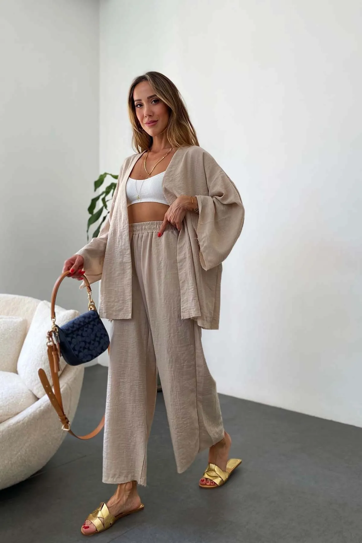 2023 летний новый модный повседневный хлопковый льняной костюм, кардиган с длинными рукавами и верхним карманом, двухсекционная клубная одежда, Vestidos
2023 летний новый модный повседневный хлопковый льняной костюм, кардиган с длинными рукавами и верхним карманом, двухсекционная клубная одежда, Vestidos