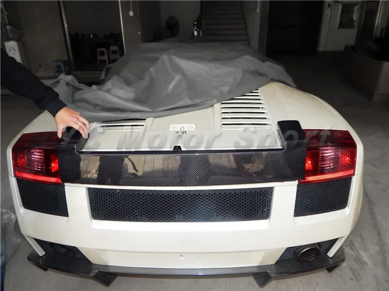 Car Accessories Carbon Fiber Break Light Center Cover Fit For 2003-2007 Gallardo YC Design Style Rear Spoiler Trunk Wing
Car Accessories Carbon Fiber Break Light Center Cover Fit For 2003-2007 Gallardo YC Design Style Rear Spoiler Trunk Wing