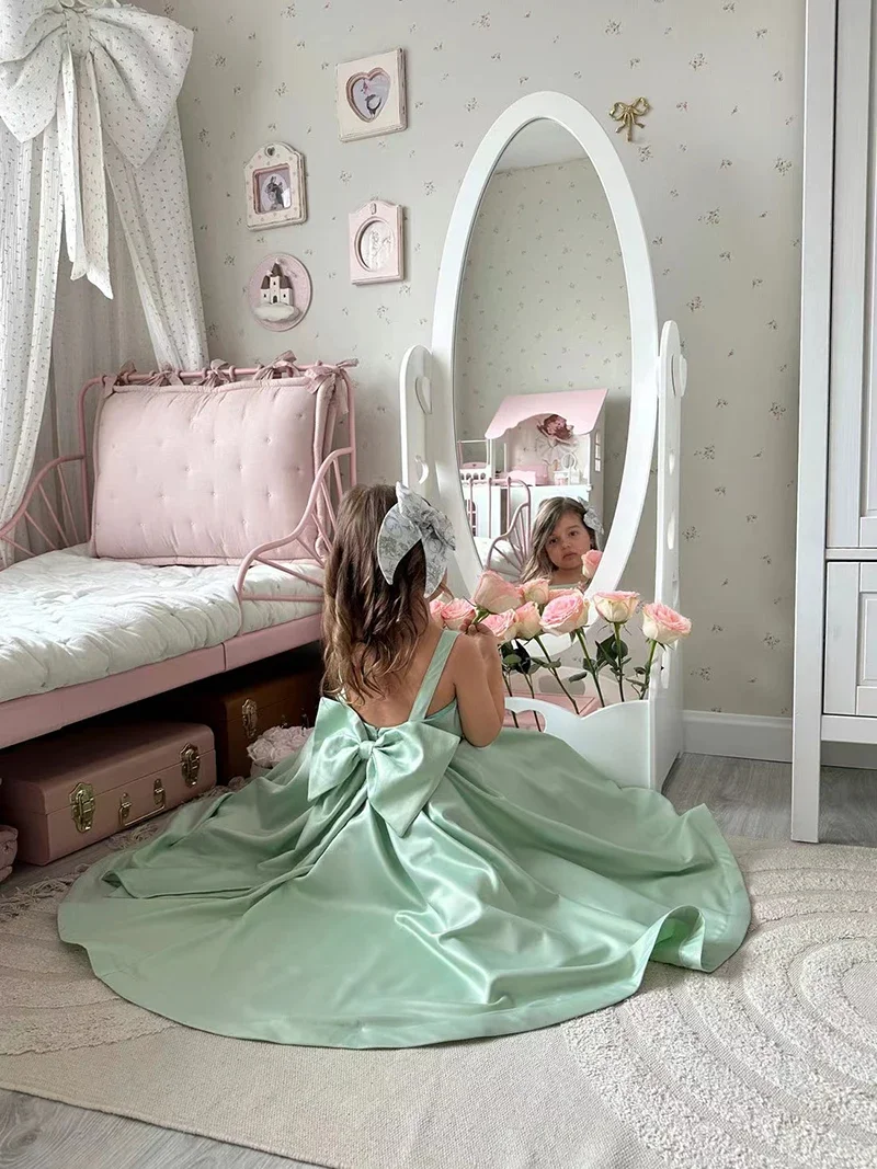 Custom Flower Girl Dress For Wedding Blue Satin Sleeveless With Bow Kids Princess Child First Eucharistic Birthday Party Dress
Custom Flower Girl Dress For Wedding Blue Satin Sleeveless With Bow Kids Princess Child First Eucharistic Birthday Party Dress