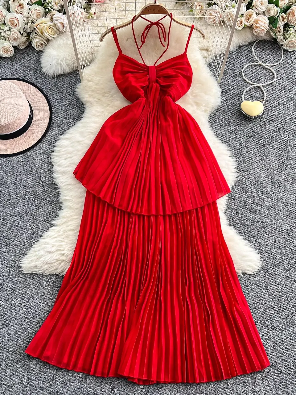 Foamlina Seaside Vacation Sexy Halter Suspender Red Dress Women's Clothing 2025 Summer New Pleated Cake Long Skirt A-line Dress
Foamlina Seaside Vacation Sexy Halter Suspender Red Dress Women's Clothing 2025 Summer New Pleated Cake Long Skirt A-line Dress