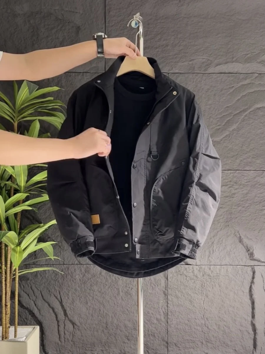 Faionable Pure Color воротник-стойка для мужчин весна осень модная универсальная молодежная рабочая одежда верхняя одежда Sli Urban Sle
Faionable Pure Color воротник-стойка для мужчин весна осень модная универсальная молодежная рабочая одежда верхняя одежда Sli Urban Sle