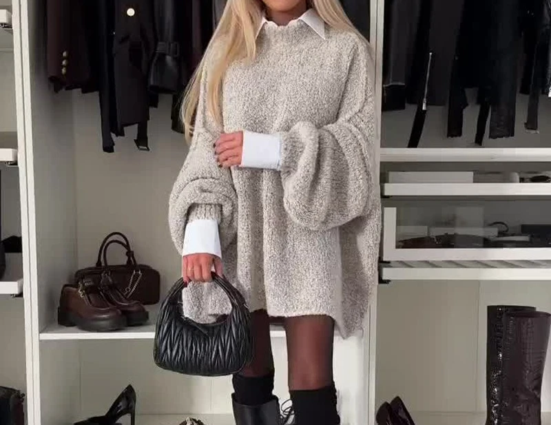 2025 Autumn New Women's Solid Color Half Turtleneck Loose Lazy Sweater
2025 Autumn New Women's Solid Color Half Turtleneck Loose Lazy Sweater