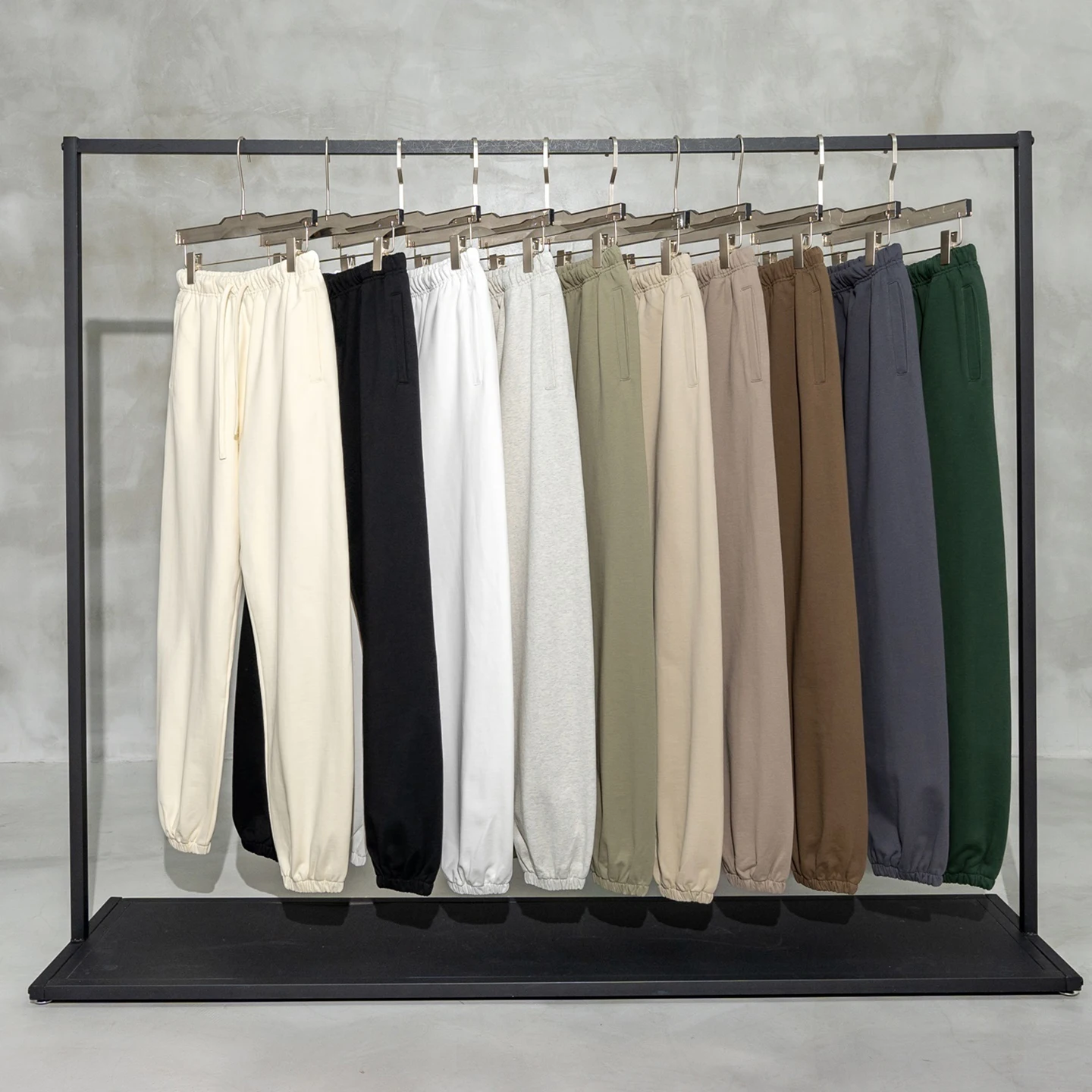 Heavyweight Color Basic Daily Simple Matching Loose Casual Pants for Men And Women with Elastic Waist Cotton Polyester ...
Heavyweight Color Basic Daily Simple Matching Loose Casual Pants for Men And Women with Elastic Waist Cotton Polyester ...