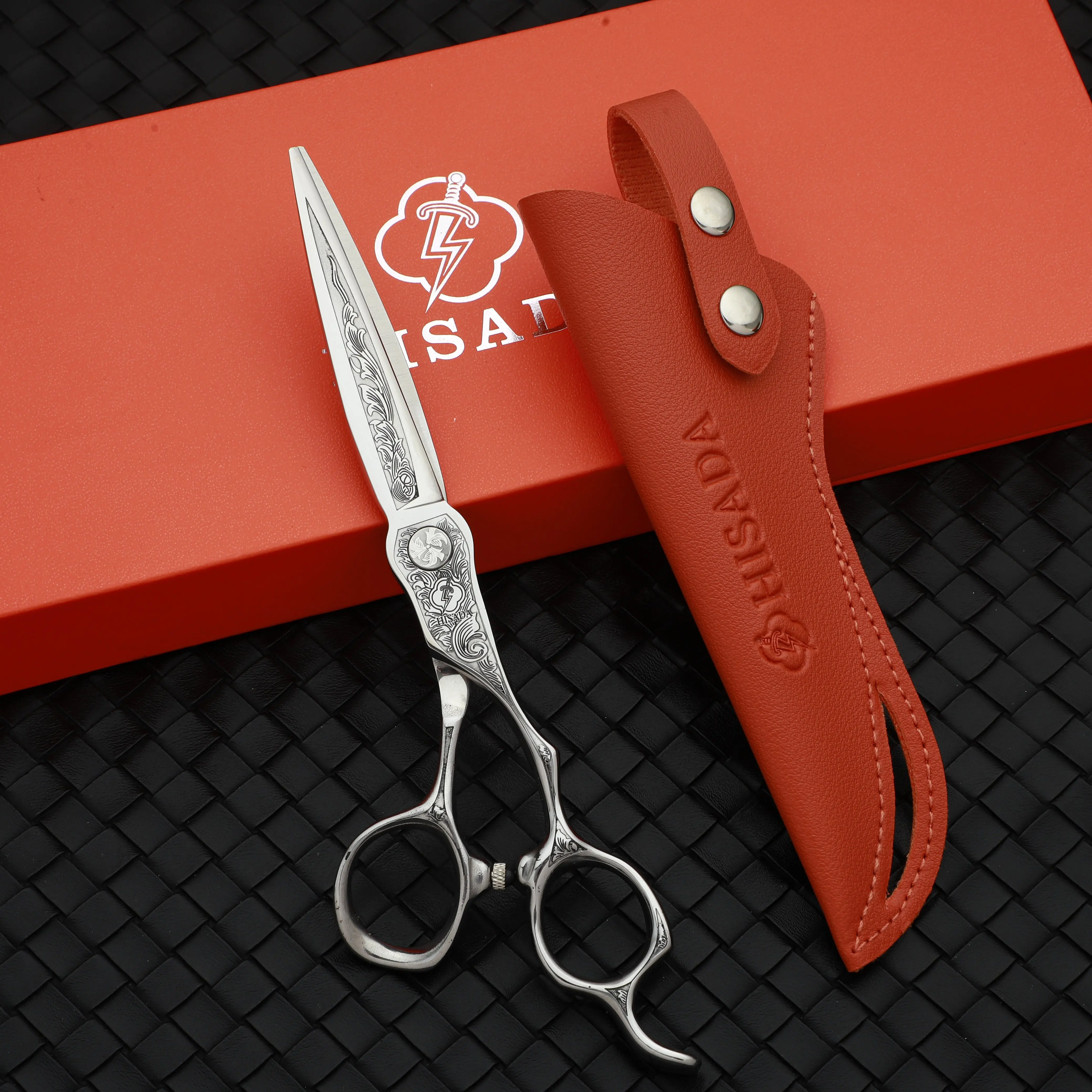 HISADA Patterns Haircut scissors Pattern engraving 6.0 6.5 7.0 inch VG10 Material High-end hair scissors Haircut Clip Set
HISADA Patterns Haircut scissors Pattern engraving 6.0 6.5 7.0 inch VG10 Material High-end hair scissors Haircut Clip Set