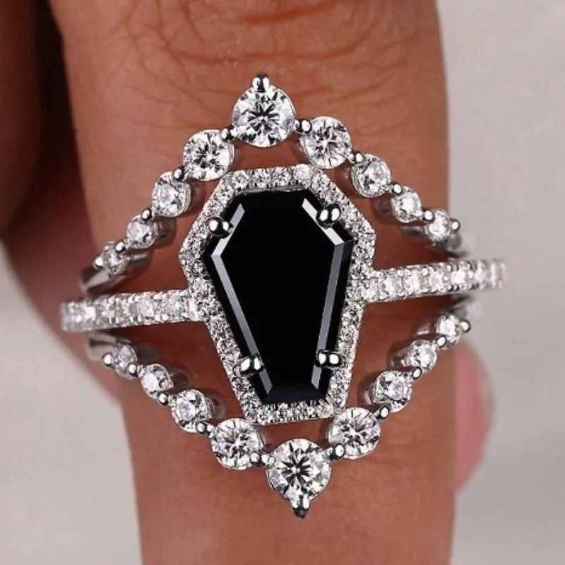 New Rhombus Jewelry - European and American Women's Engagement Ring Black Diamond Cross Design Light Luxury Proposal Couple Ring
New Rhombus Jewelry - European and American Women's Engagement Ring Black Diamond Cross Design Light Luxury Proposal Couple Ring