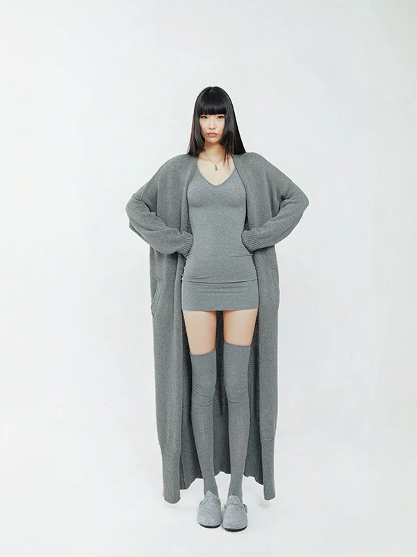 Утепленный свободный кардиган OstatniMol: повседневное пальто с длинными рукавами и V-образным вырезом, ультрадлинное, осенне-зимнее, женское
Утепленный свободный кардиган OstatniMol: повседневное пальто с длинными рукавами и V-образным вырезом, ультрадлинное, осенне-зимнее, женское