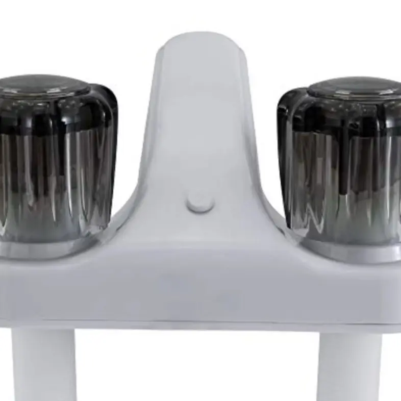 1 шт. пластиковый смеситель для ванной комнаты с маркировкой, ручки для горячей и холодной воды, легко достигают свою десятчесть температуры воды с простым поворотом
1 шт. пластиковый смеситель для ванной комнаты с маркировкой, ручки для горячей и холодной воды, легко достигают свою десятчесть температуры воды с простым поворотом