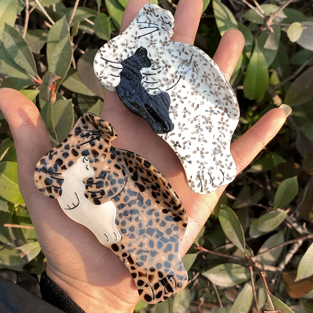 New Retro Acetate Marble Pattern Sea Lion Shape Hair Clip Claw For Women Fashion Non Slip Ponytail Hairpin Hair Accessories Tool
New Retro Acetate Marble Pattern Sea Lion Shape Hair Clip Claw For Women Fashion Non Slip Ponytail Hairpin Hair Accessories Tool