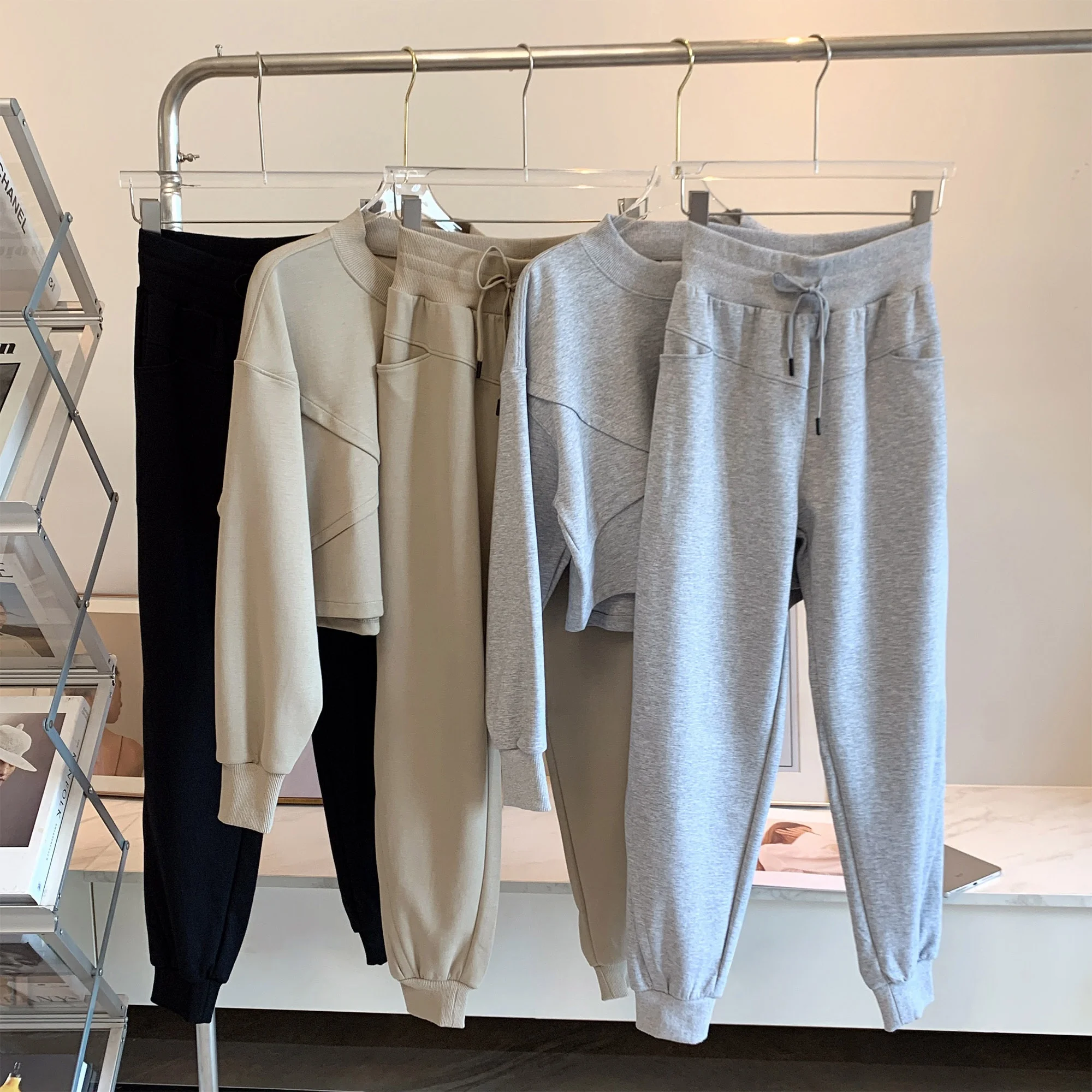 Спортивные брюки свободного кроя с защитой от морщин, повседневные брюки, осенне-зимние брюки из смеси хлопка и полиэстера, прямые брюки
Спортивные брюки свободного кроя с защитой от морщин, повседневные брюки, осенне-зимние брюки из смеси хлопка и полиэстера, прямые брюки