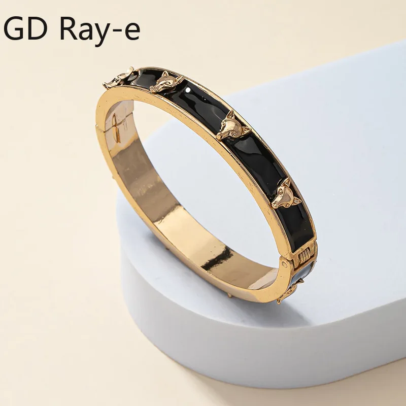 Fashion Jewelry Trendy Black Enamel Fox Bracelet Bangles for Women Men's Gold Color Open Cuff Bracelets Bangles Best Party Gift
Fashion Jewelry Trendy Black Enamel Fox Bracelet Bangles for Women Men's Gold Color Open Cuff Bracelets Bangles Best Party Gift